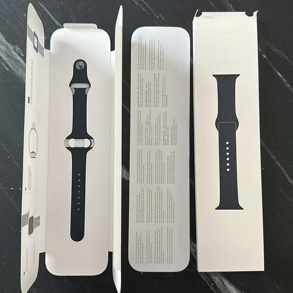 Apple Watch S/M Midnight Sport Band-New in the Box